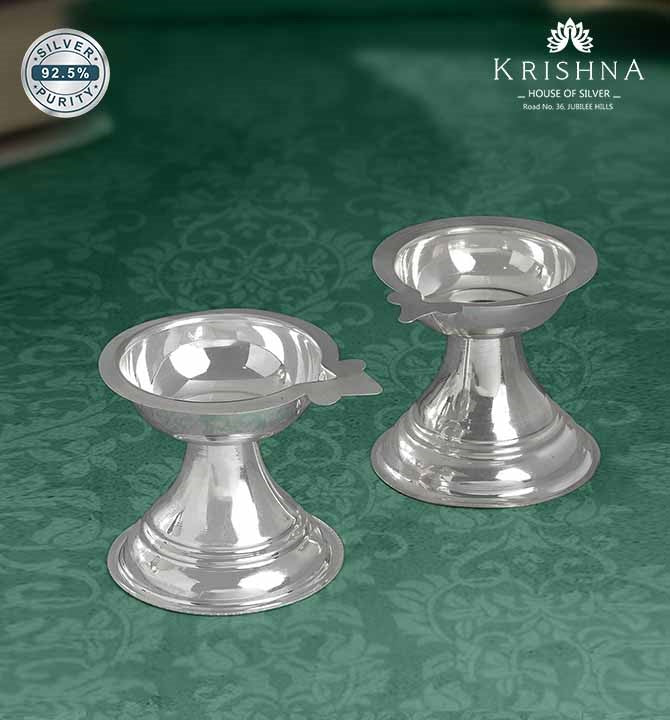 Timeless Plain Silver Diya