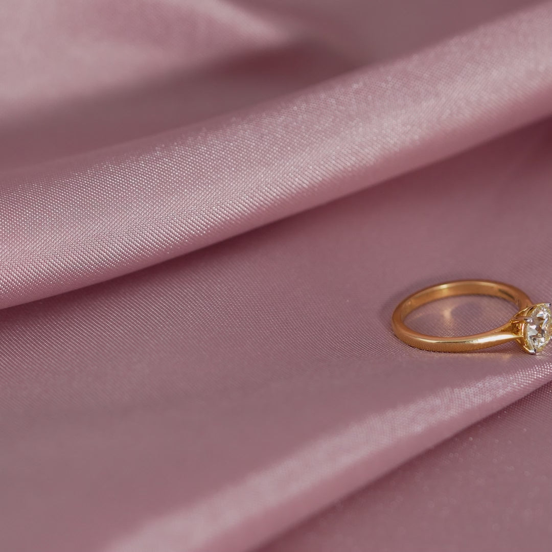 Dazzling Solitire Diamond Ring