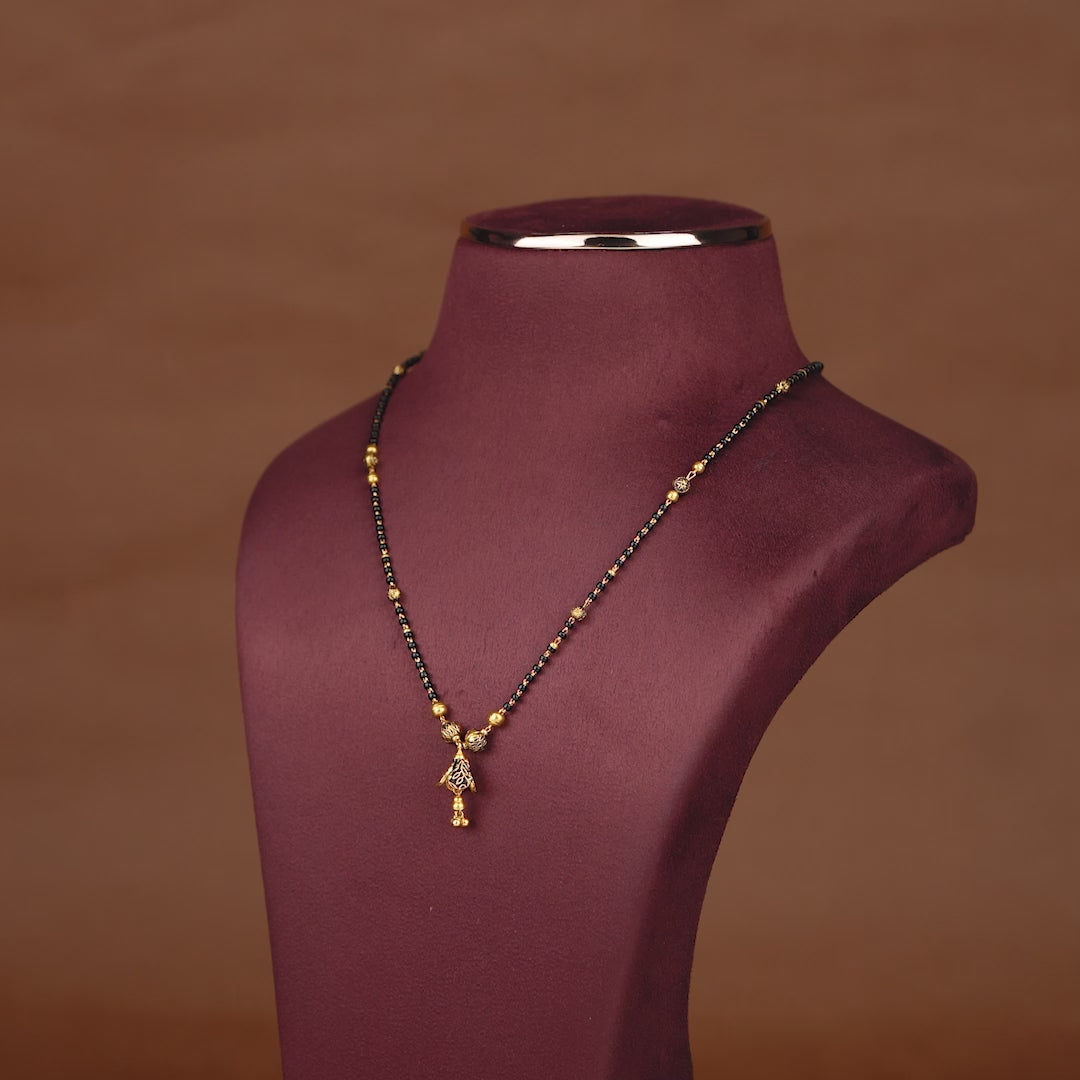 Classic 22K Gold Mangalsutra
