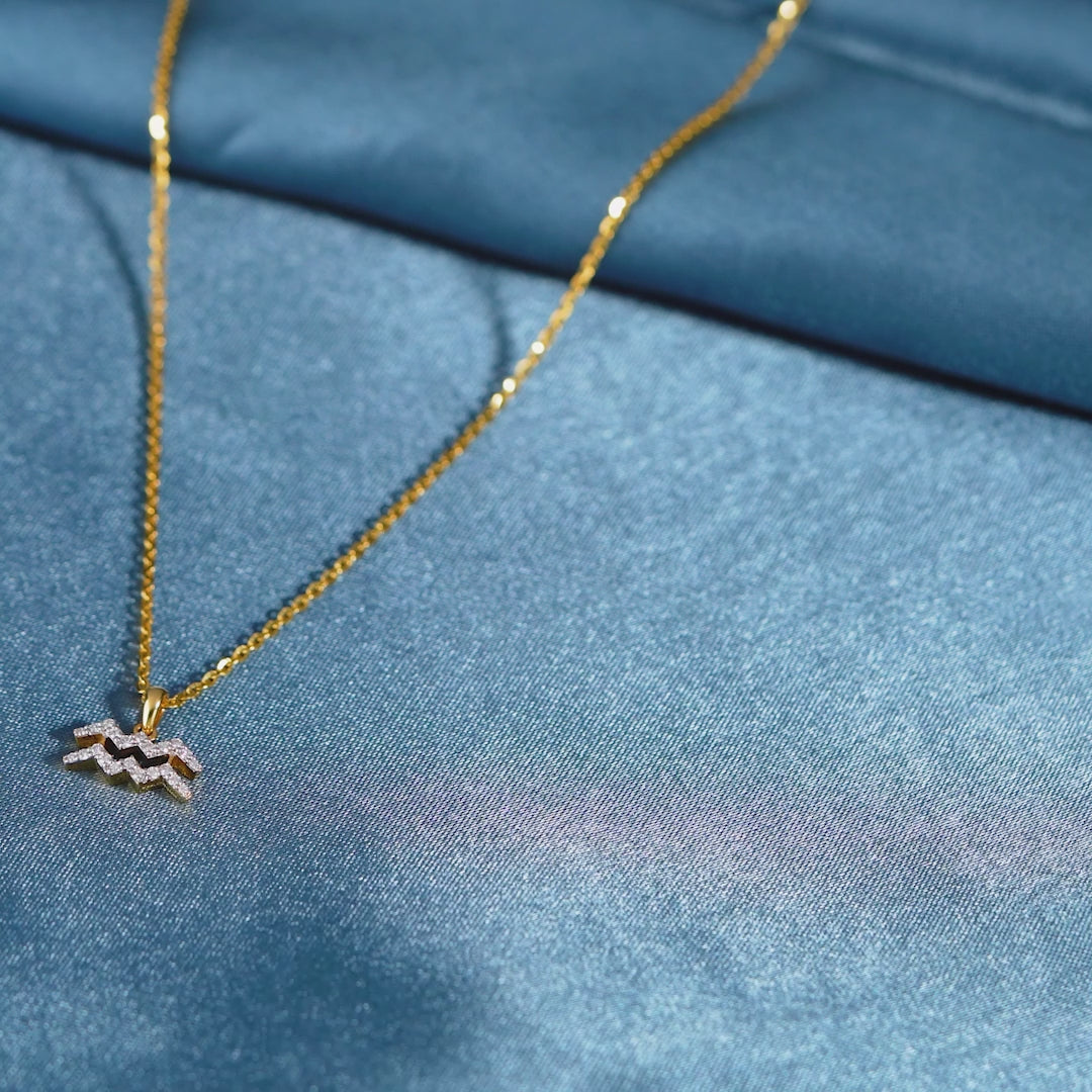 18 Karat RoseGold Chain-Aquarius Diamond Pendant