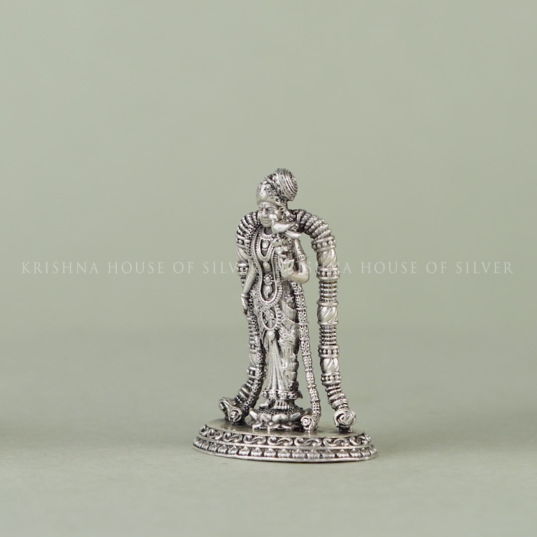 Antique Finish Silver Andalama Idol - Traditional Design