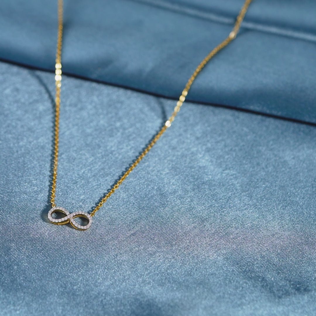 18 Karat RoseGold Chain-Infinity Diamond Pendant