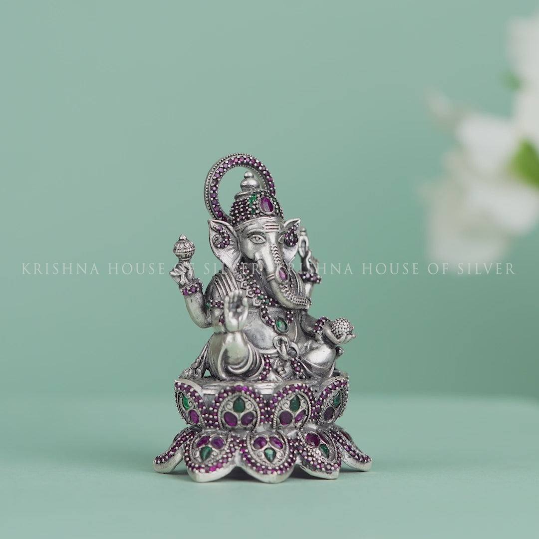 Antique Finish Silver Lotus Ganesh with Stone Details