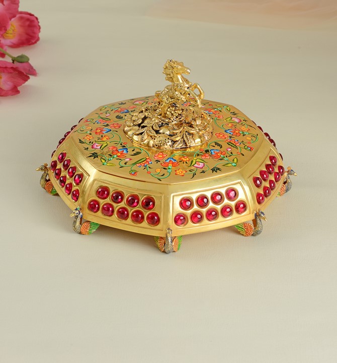 Silver Paan Dhaan in Peacock & Horse Motif