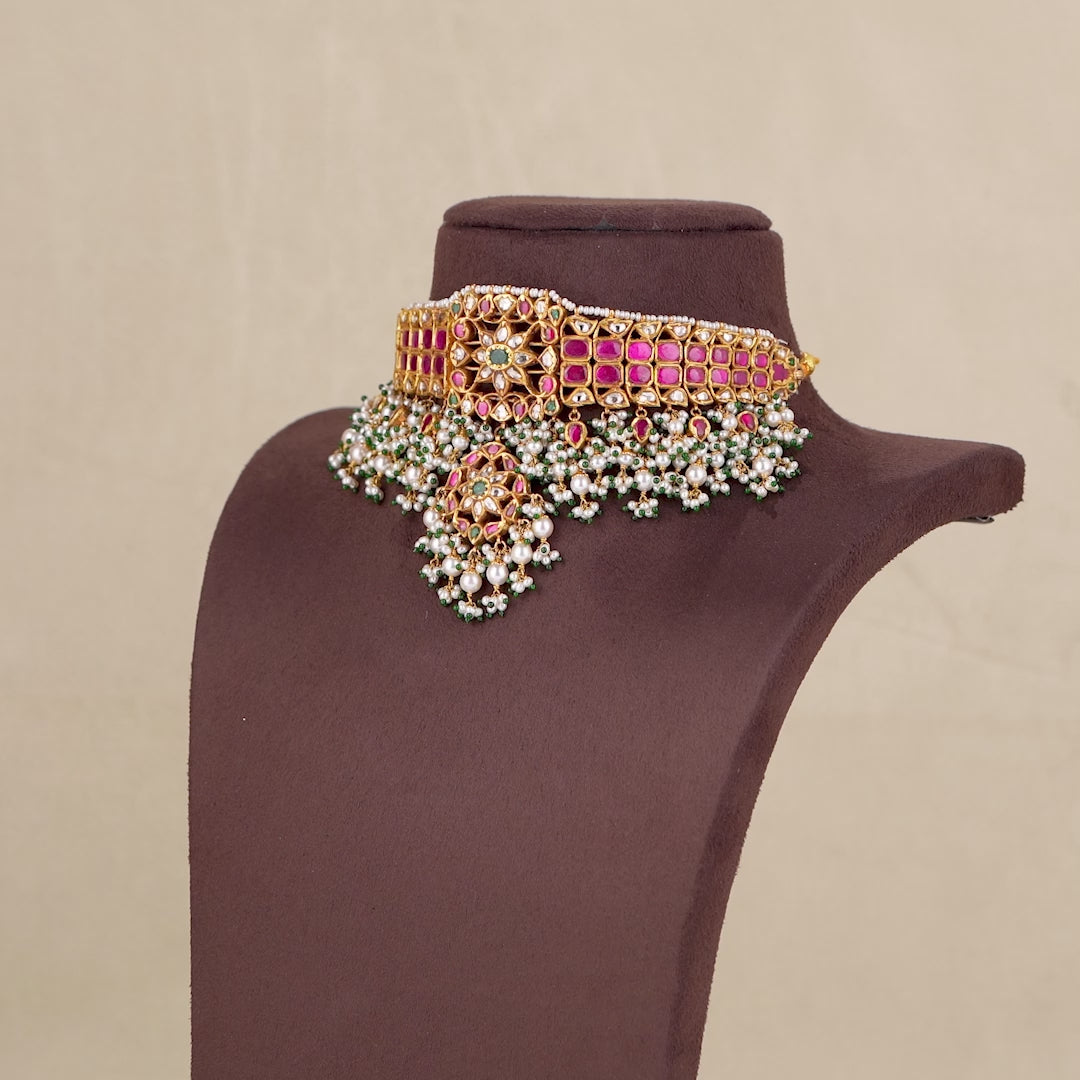 Gold Kundan Guttapusalu Choker