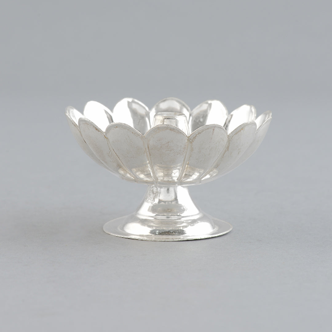 Lotus style deepam stand - Krishna Jewellers Pearls and Gems