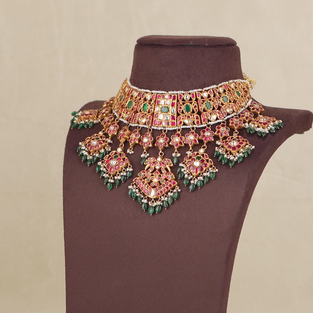 22k Gold Kundan Polki Emerald Choker